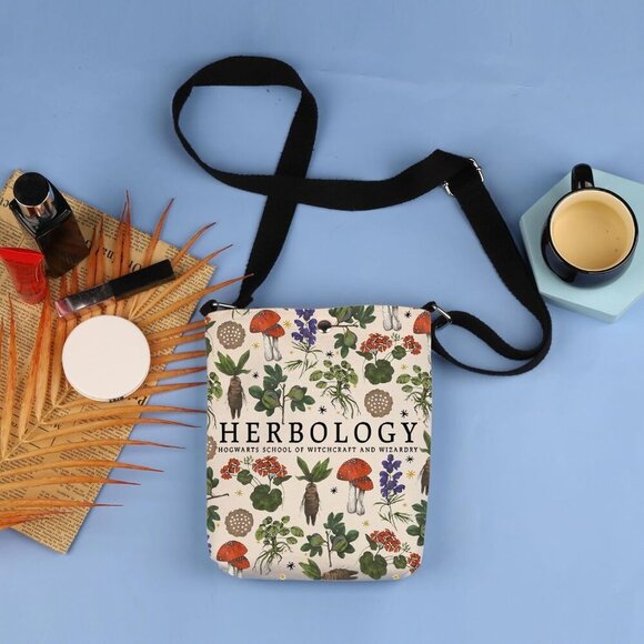 Magical Wizard World Crossbody Bag - Fashionable Gift for Eco-Conscious Women - Picture 5 of 7